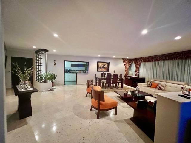 Apartamento en Centenario, Cali