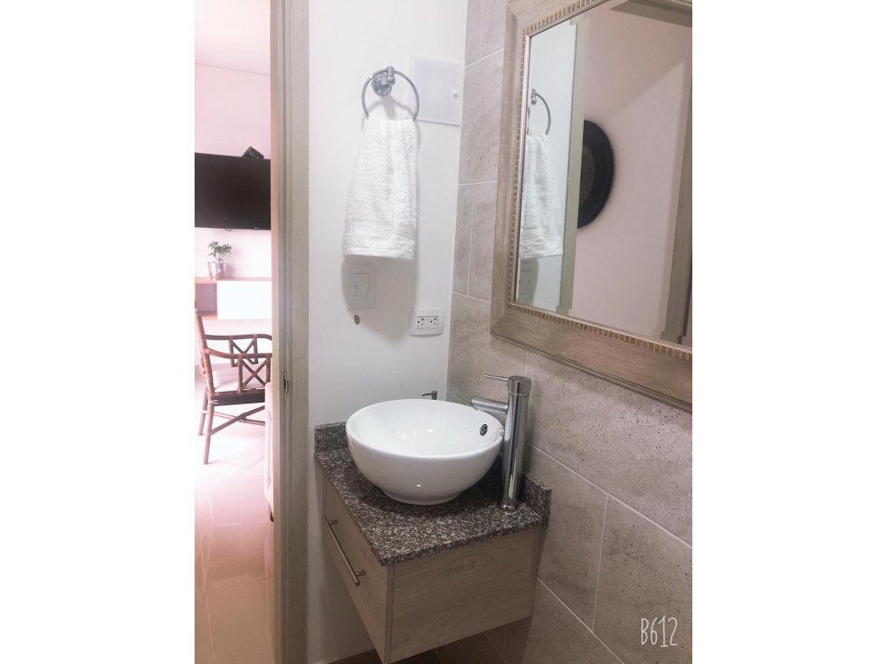 APARTAMENTO EN LA CASTELLANA - EDIFICIO SAN SEBASTIAN
