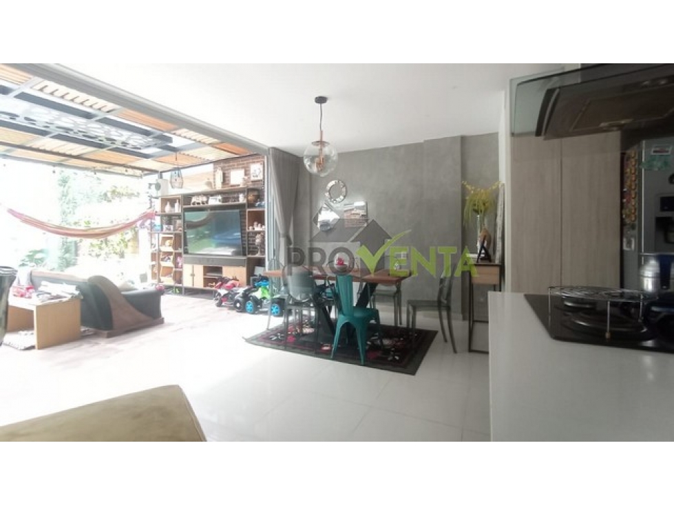 Casa en venta en Envigado Sector Loma del Atravesado