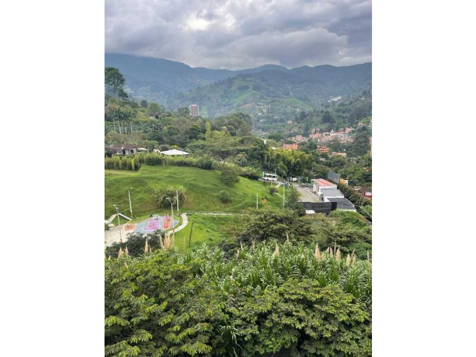 Vendo apto sector envigado el chingui