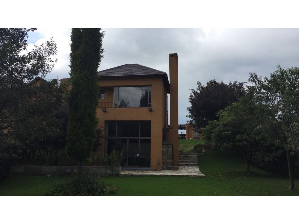 SE VENDE CASA EN CHIA.A